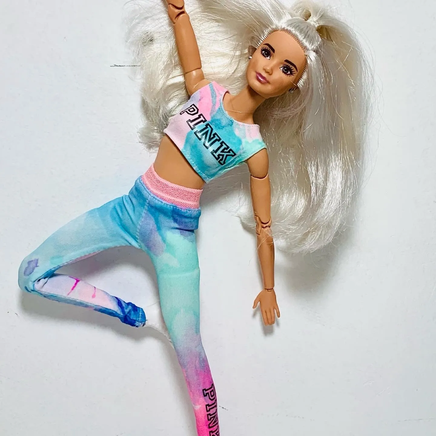 Tie dye leggings and crop top “PINK “logo
